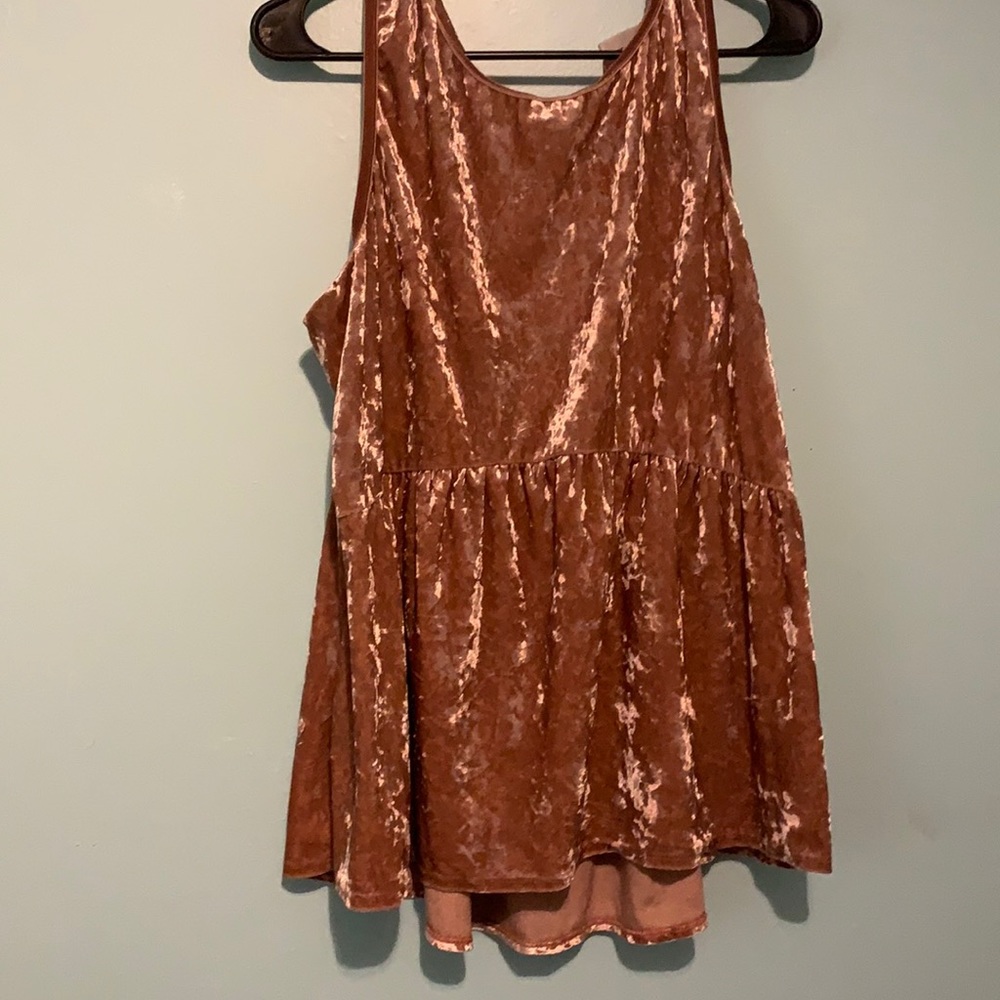 Super stretchy dress top.